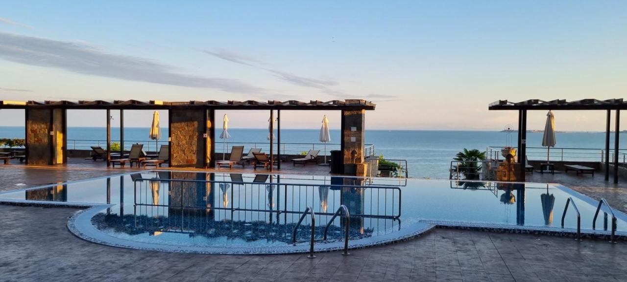 Dolce Vita II Waterfront Sunset Sea View Luxury Apartament Sveti Vlas Exteriör bild